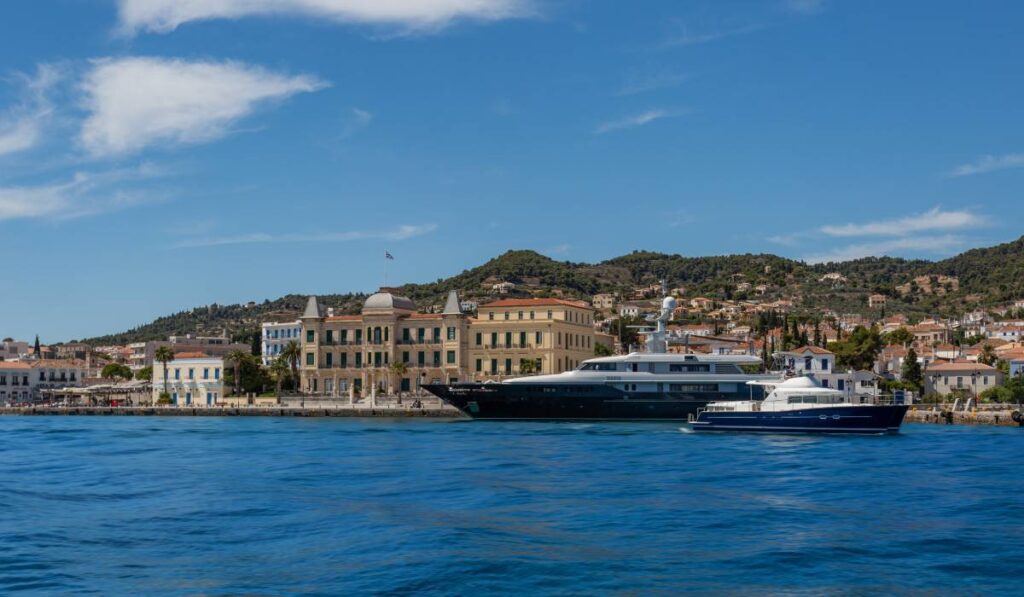 A visit of the unique and picturesque Spetses port